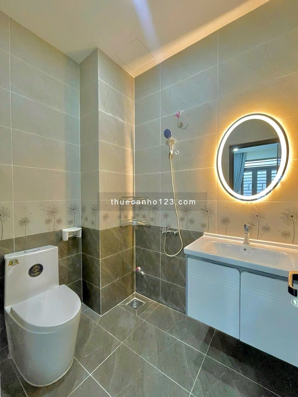 Căn hộ studio full nội thất rộng 50m2 thang máy gần sân bay Tân Sơn Nhất, Lăng Cha Cả quận Tân bình