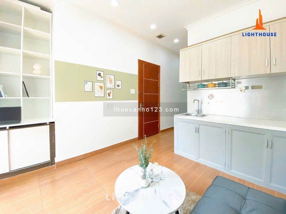 Cho thuê căn hộ 1PN Tân Bình có ban công gần Lotte Mart, Ga T3