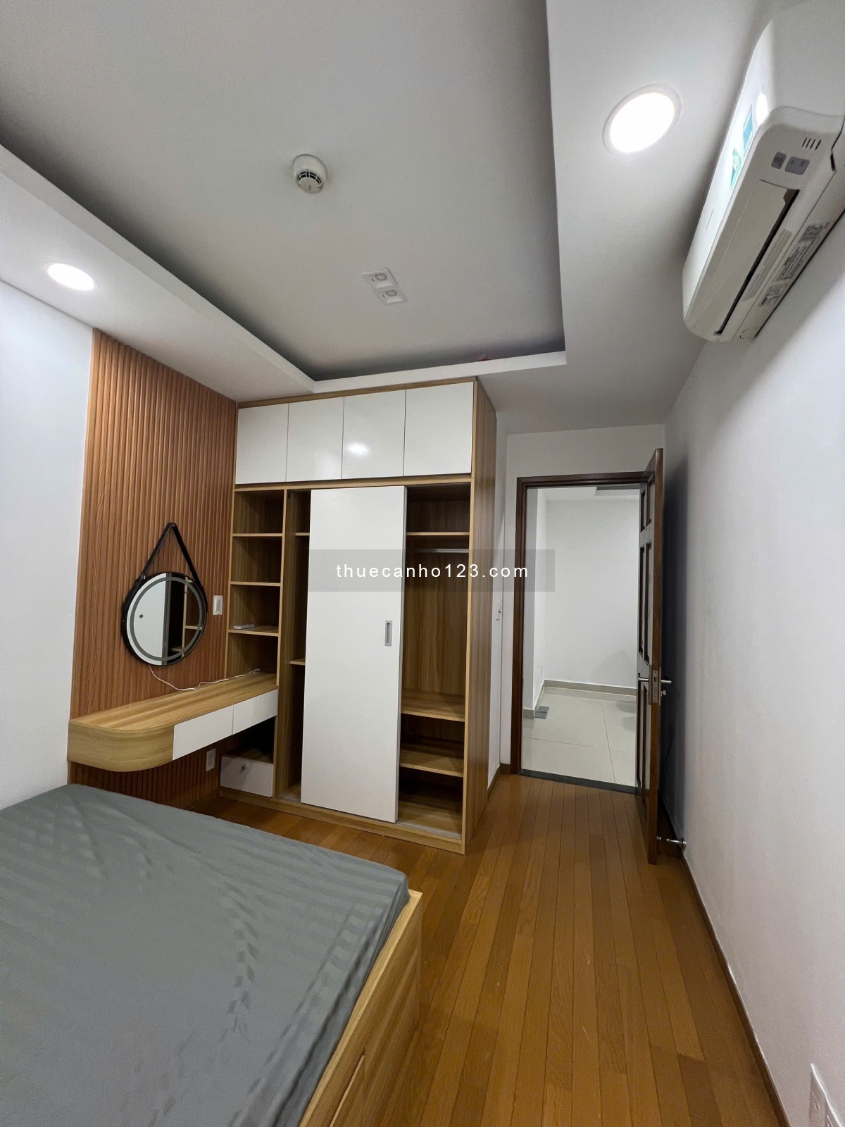 Cho thuê căn hộ Sky Center 2PN/2WC Full Nội Thất 15Tr, giỏ hàng 5 Căn Tel 0942811343 Tony