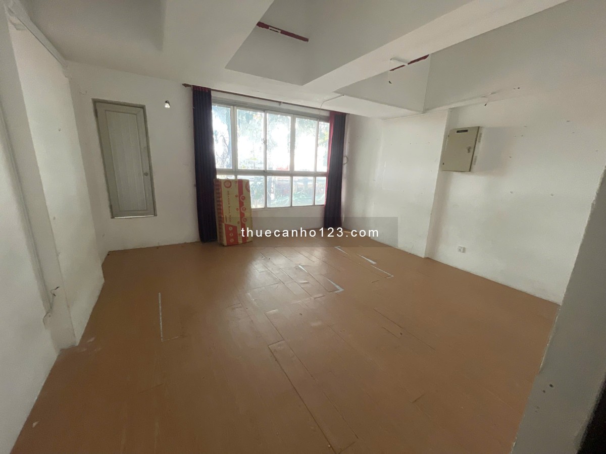 Cần cho thuê căn Shop, Mặt tiền Hương Lộ 3, Celadon City, Ngay Aeon Mall Tân Phú, 15tr/tháng