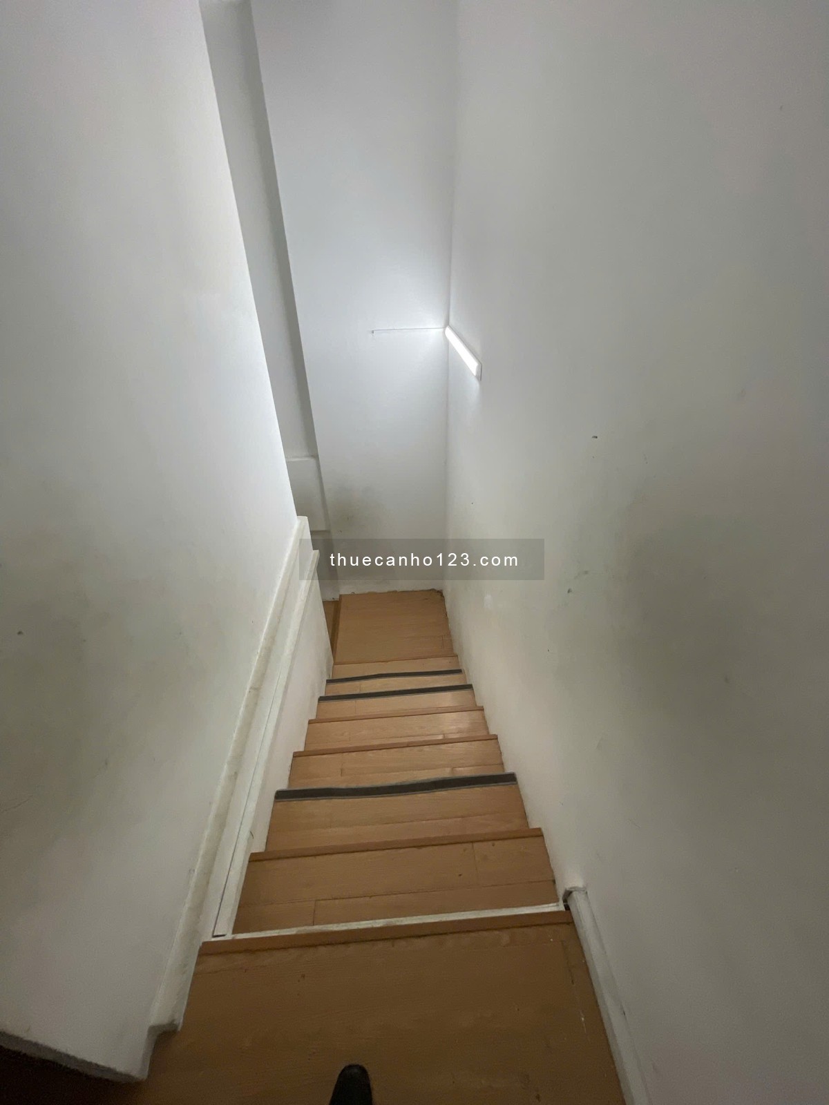 Cần cho thuê căn Shop, Mặt tiền Hương Lộ 3, Celadon City, Ngay Aeon Mall Tân Phú, 15tr/tháng