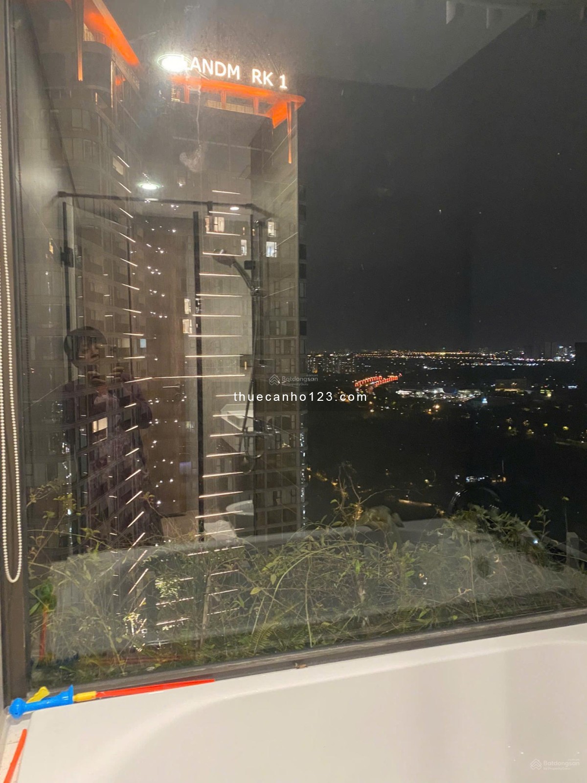 Cho thuê căn hộ 2PN 2WC Swan Lake Onsen Residences, Hưng Yên