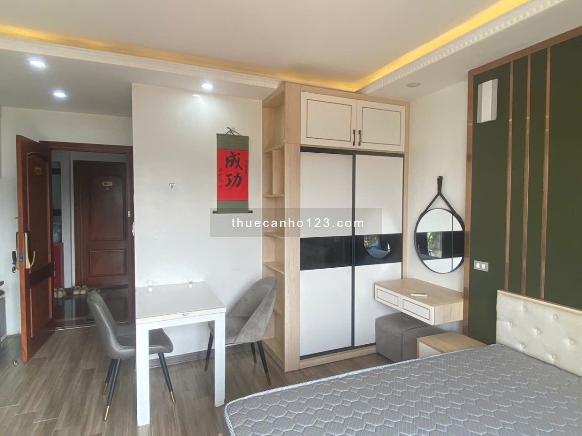 Cho thuê Căn hộ Apartment tại ngõ 193 Trích Sài. Ban công thoáng View mặt hồ. Chỉ 7.5tr