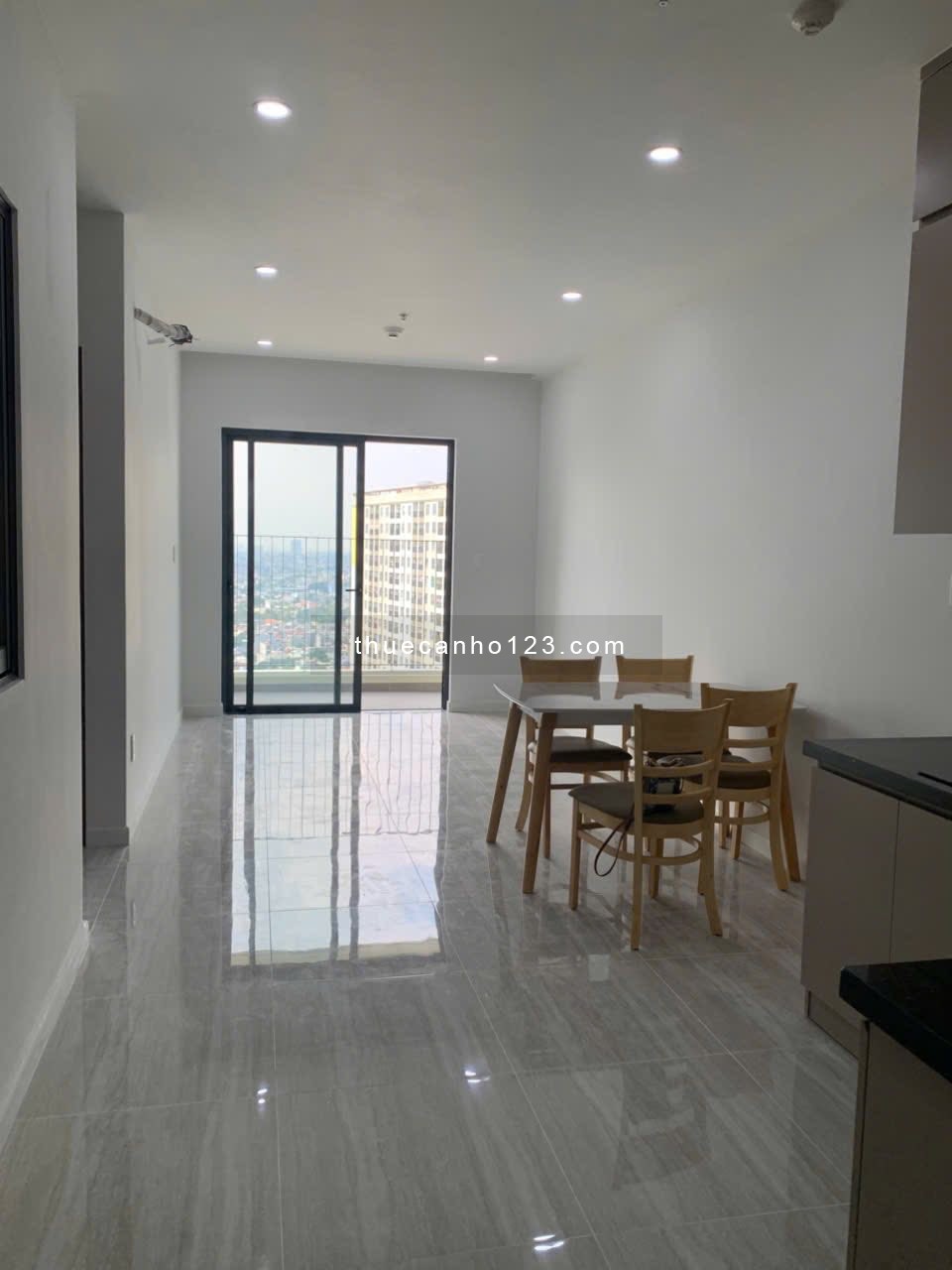 Cho thuê căn hộ Bcons Sapphire 2PN NTCB 6,5 triệu/tháng