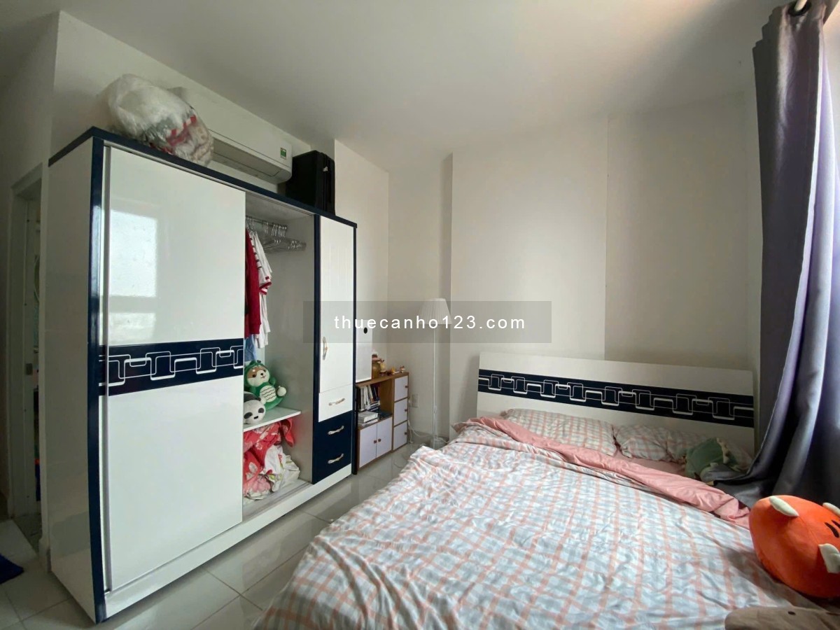 Giá 12tr/th, C/h Harmona, Trương Công Định, TB: 81m2, 2p ngủ, 2wc, Nội thất.