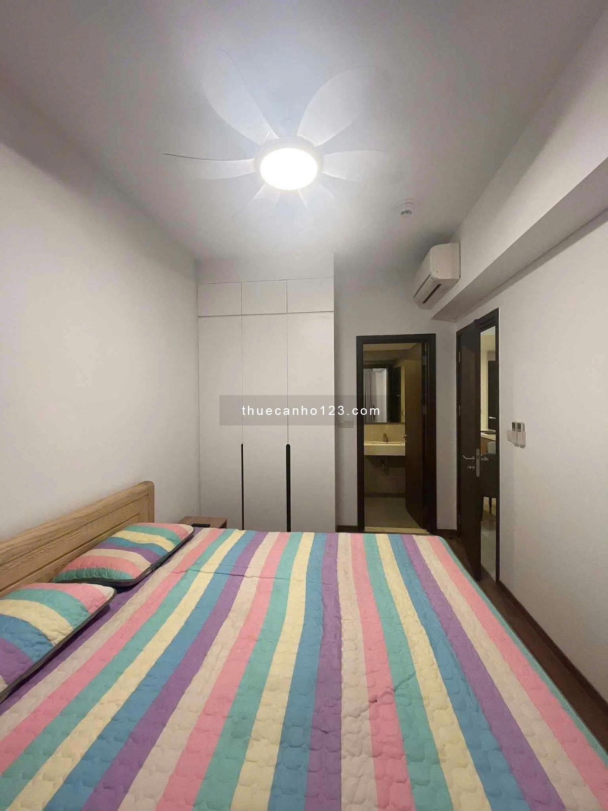 Giá 13tr căn 2p ngủ, C/c Carillon 1, Hoàng Hoa Thám, Tân Bình