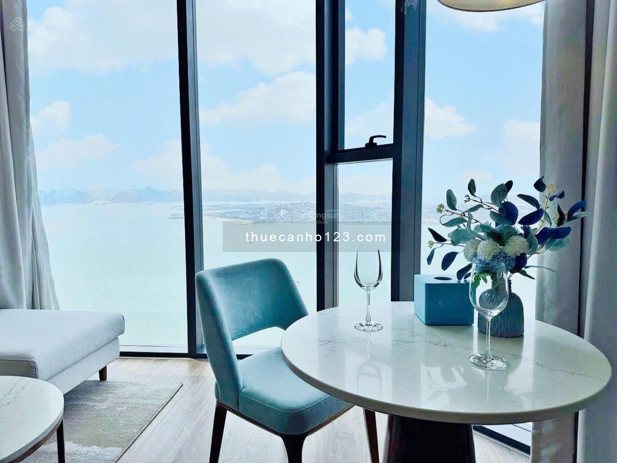Cần cho thuê ngay căn hộ mặt biển Hạ Long - A La Carte Hạ Long Ba với đầy đủ tiện ích