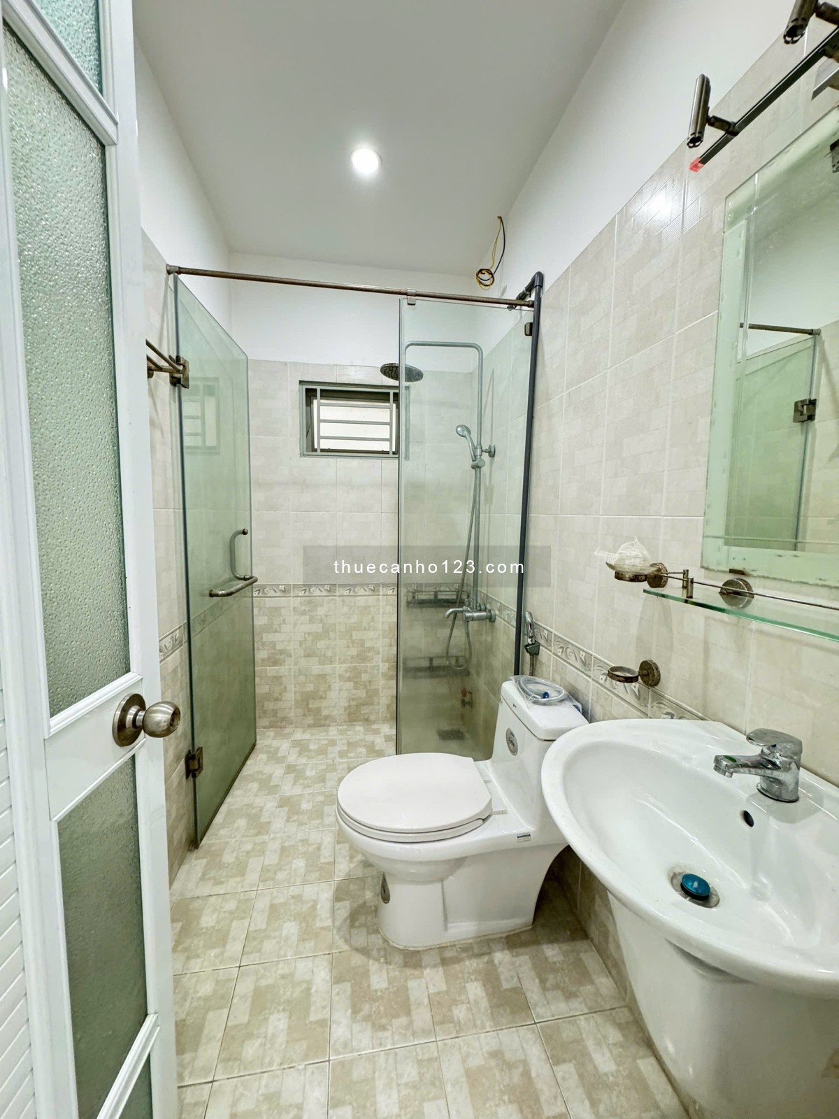 Cho Thuê Căn Hộ 1 Phòng Ngủ Ban Công – Tách Bếp Riêng, Diện Tích 50m² – Gần Sân Bay Tân Sơn Nhất