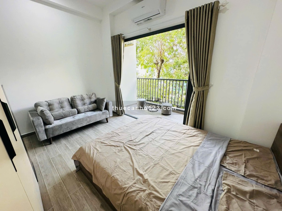 Dương Bá Trạc (Cư Xá Bình Minh) Q8 - Studio ban công, tách bếp. Ngay cầu Nguyễn Văn Cừ, cầu Rạch Ông