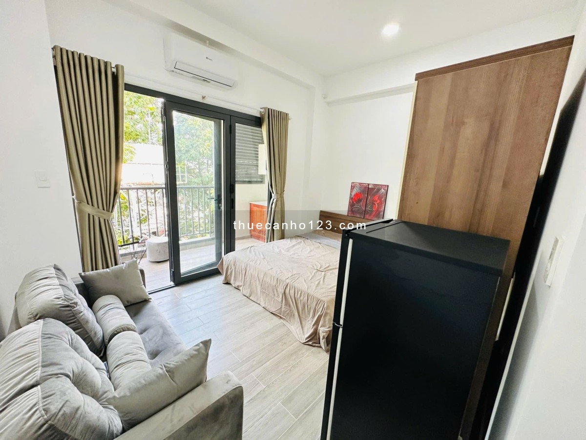 Dương Bá Trạc (Cư Xá Bình Minh) Q8 - Studio ban công, tách bếp. Ngay cầu Nguyễn Văn Cừ, cầu Rạch Ông