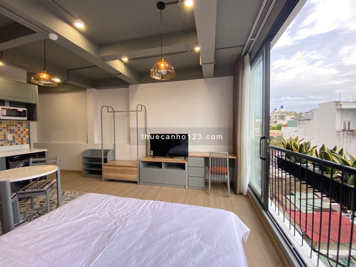 Cho thuê căn hộ Studio ban công lớn Tân Bình gần Ga T3, K300, Etown