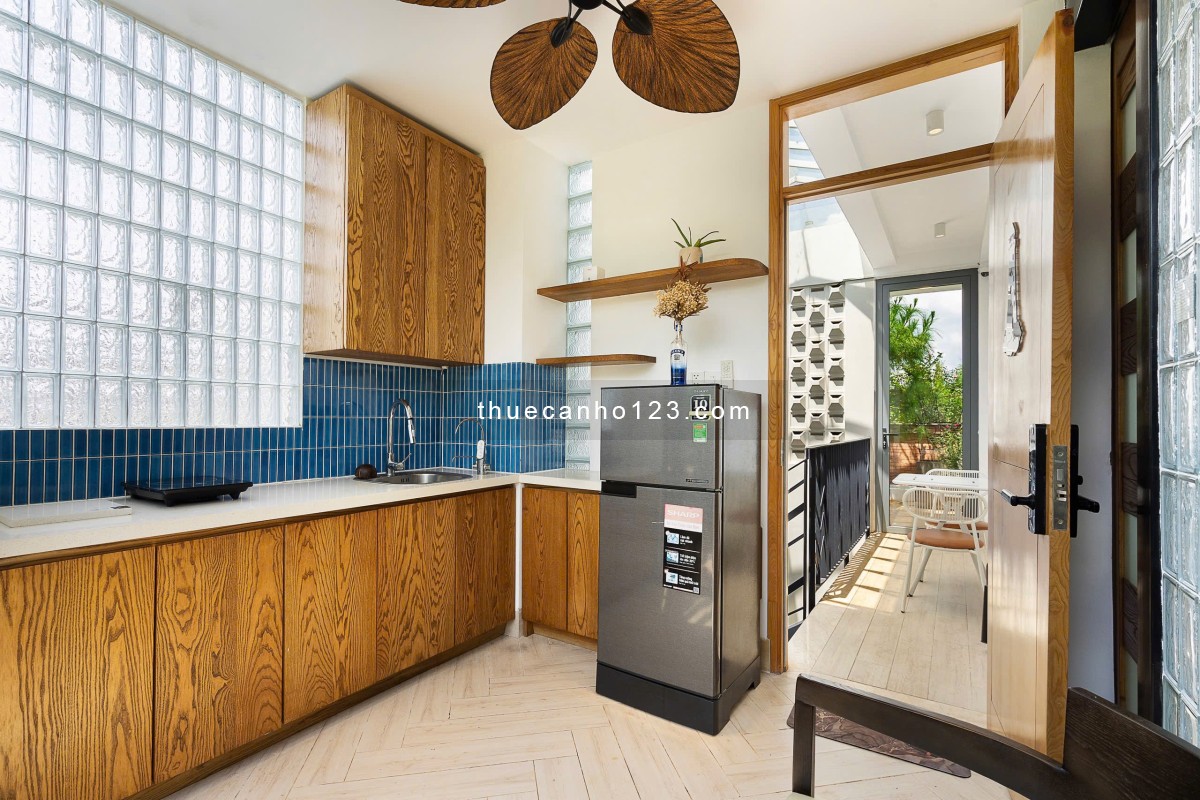 PENTHOUSE 2 PHÒNG NGỦ – SÂN VƯỜN RIÊNG – TRUNG TÂM QUẬN 1