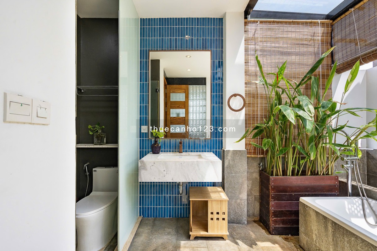 PENTHOUSE 2 PHÒNG NGỦ – SÂN VƯỜN RIÊNG – TRUNG TÂM QUẬN 1