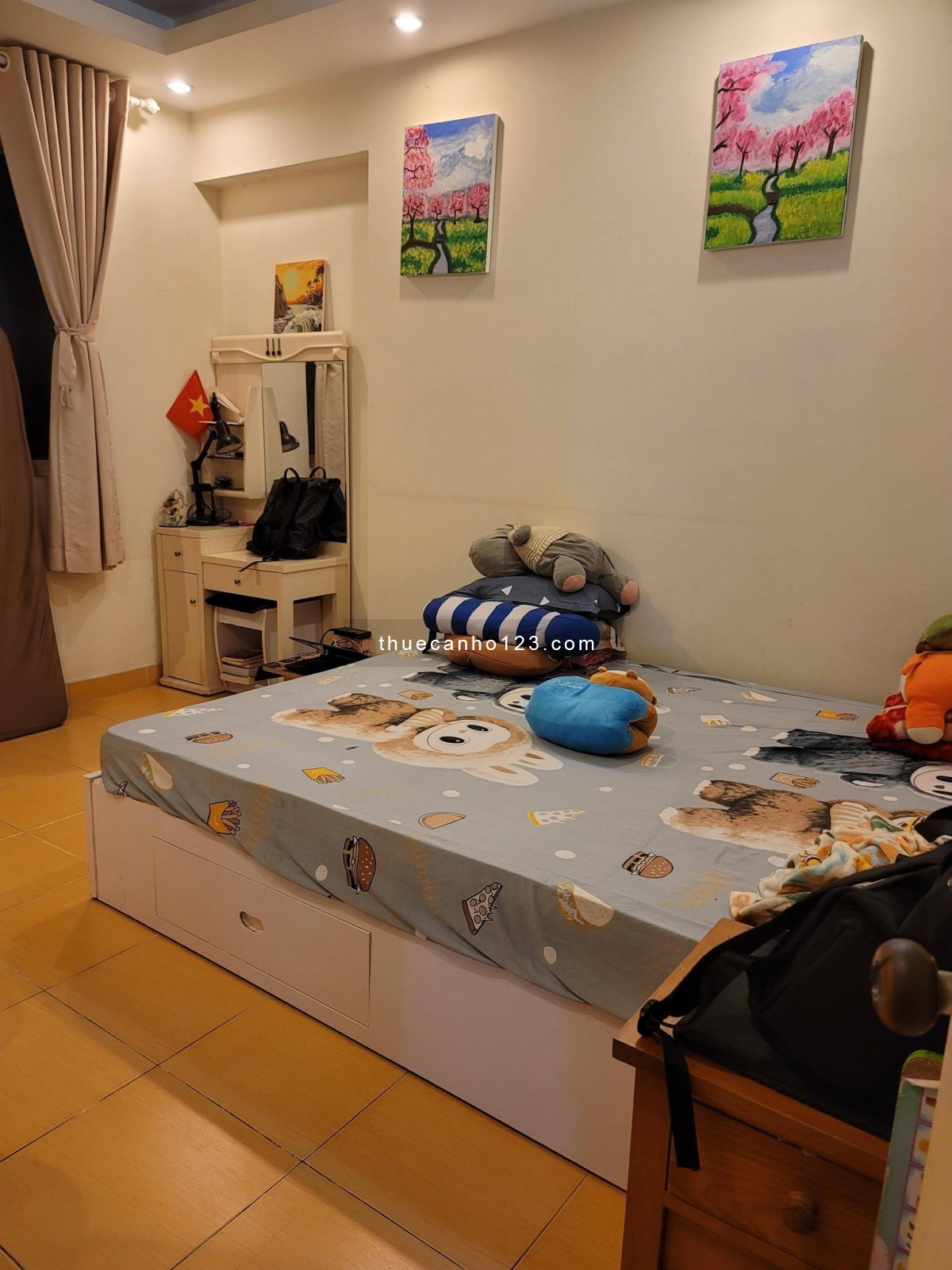 Chung cư 590, CMT8, P. 11, Quận 3 căn hộ 3p ngủ, NTCB giá 14tr