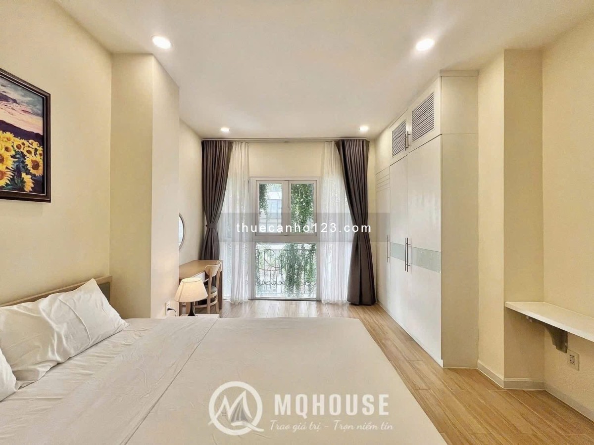 Cho thuê căn hộ cao cấp Tân Bình 1 phòng ngủ gần sân bay Tân Sơn Nhất có gym và hồ bơi, ban công