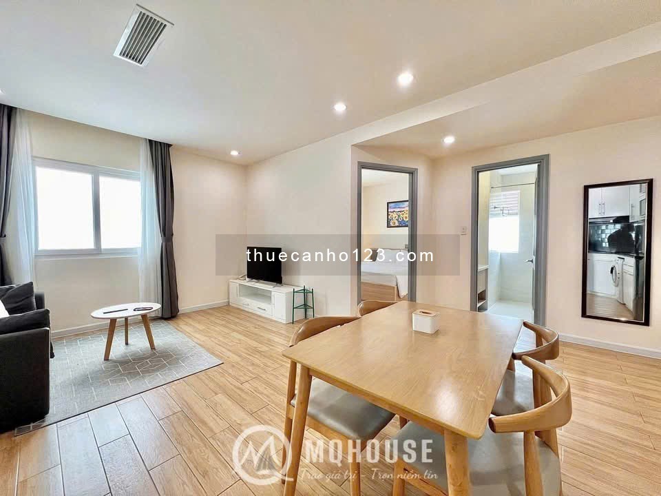 Cho thuê căn hộ cao cấp Tân Bình 1 phòng ngủ gần sân bay Tân Sơn Nhất có gym và hồ bơi, ban công