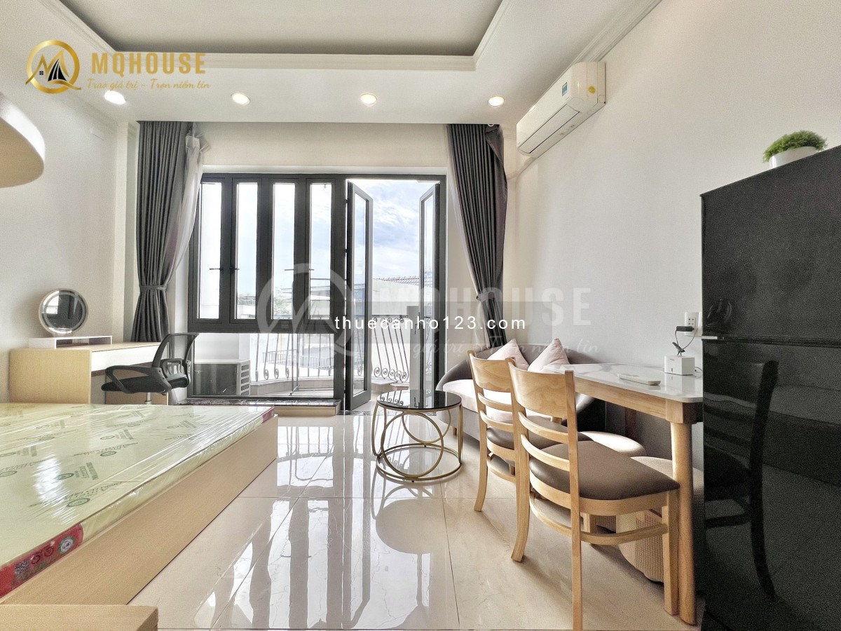 CĂN HỘ BAN CÔNG MỚI - THANG MÁY - BẾP RỘNG – GẦN SÂN BAY TÂN SƠN NHẤT, GIÁP PHÚ NHUẬN