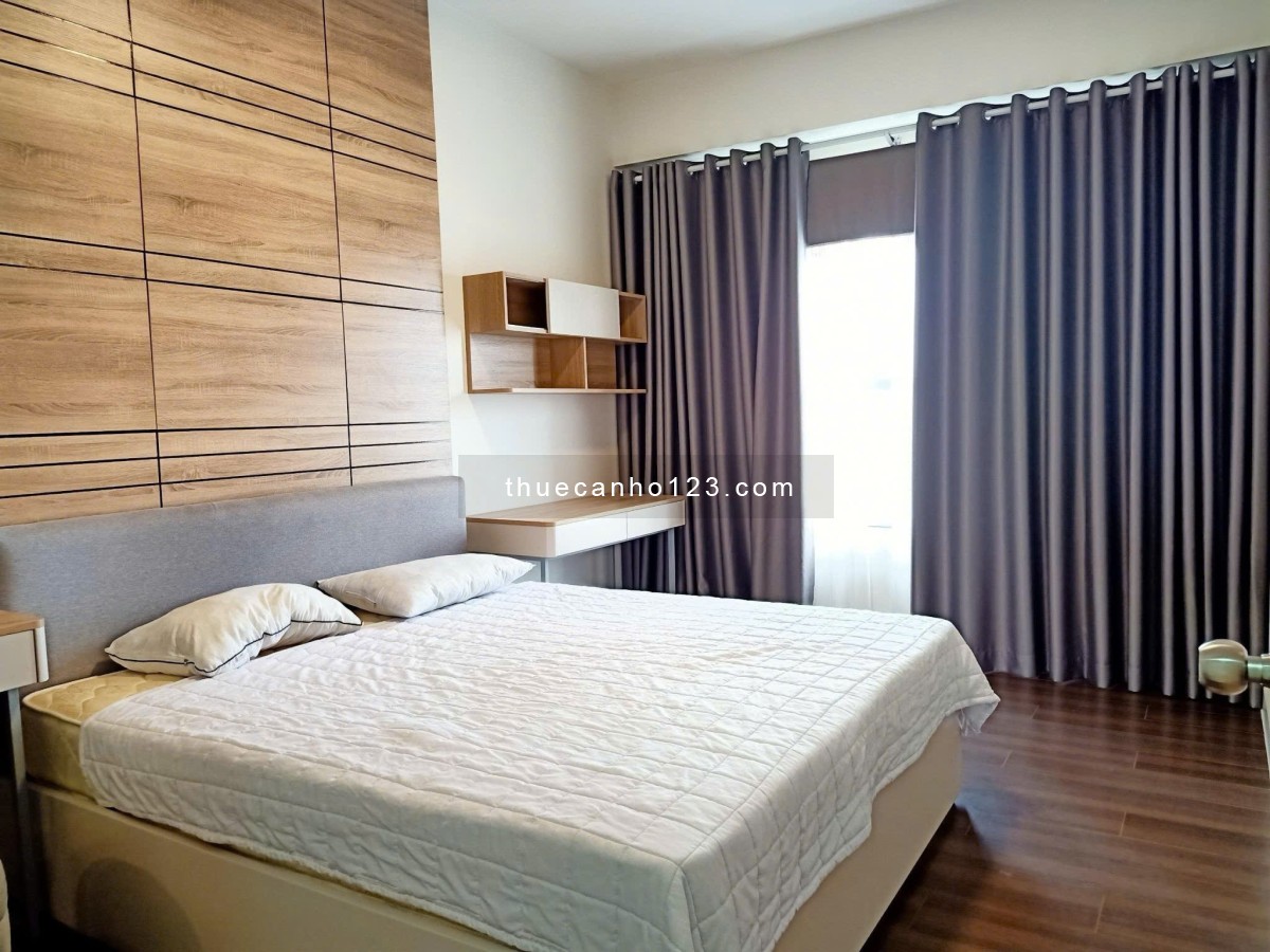 Căn 2 Phòng ngủ view sông cực đẹp, hướng nắng sáng mát mẻ. NT đầy đủ, Giá 18triệu. The Sun Avenue