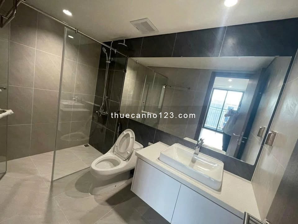 Cho thuê căn hộ Mipec 360 – 122 Xuân Thủy 70m², 2 phòng ngủ, 2 WC, 16 triệu/ tháng