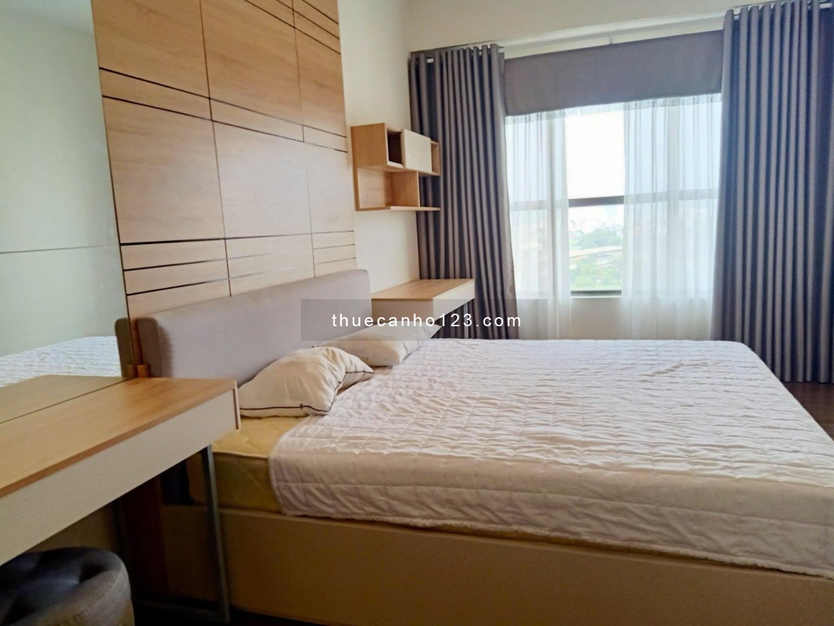 Căn 2 Phòng ngủ view sông cực đẹp, hướng nắng sáng mát mẻ. NT đầy đủ, Giá 18triệu. The Sun Avenue