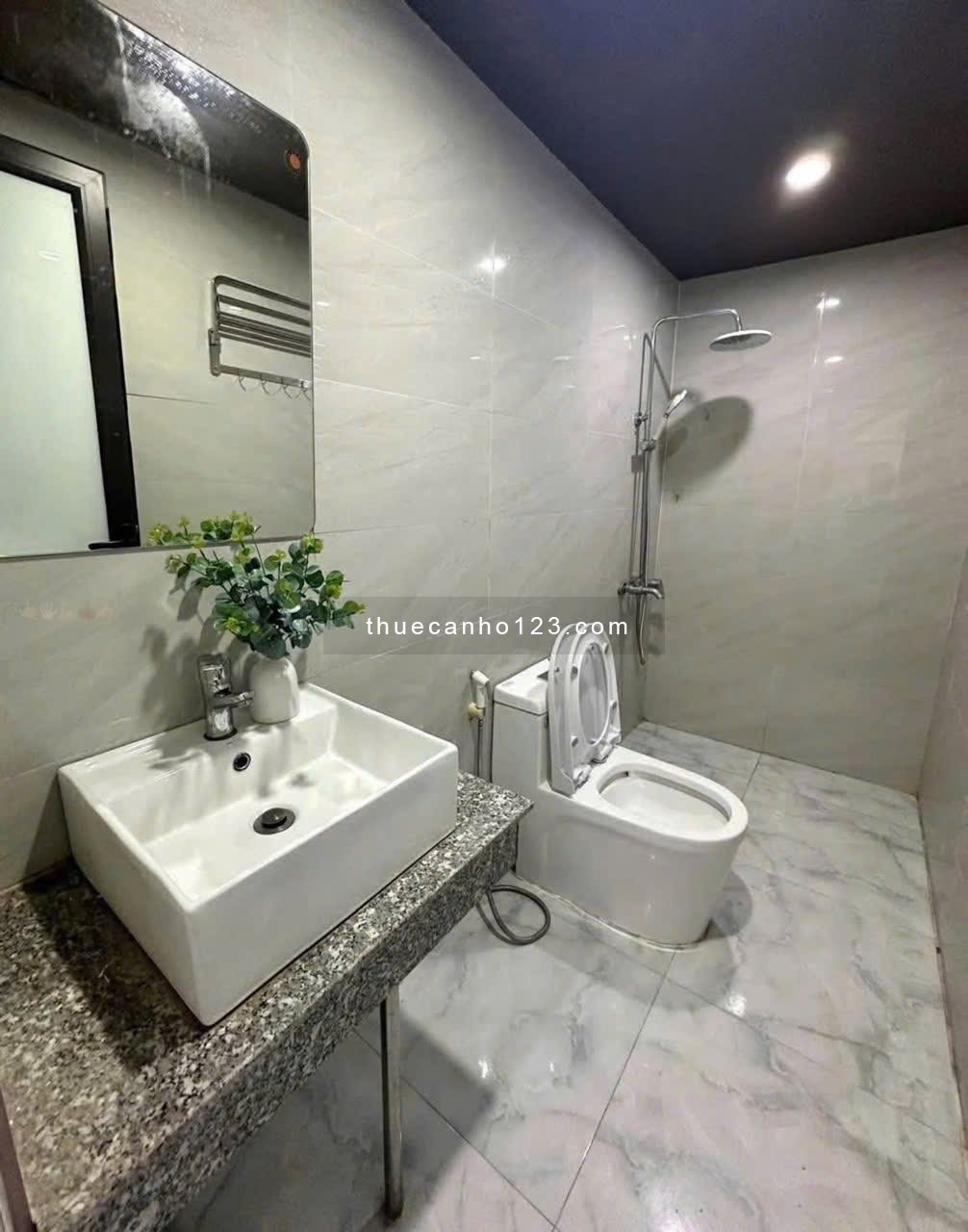 Cho thuê căn 1 phòng ngủ + 1 khách siêu hiếm – chỉ 1 căn