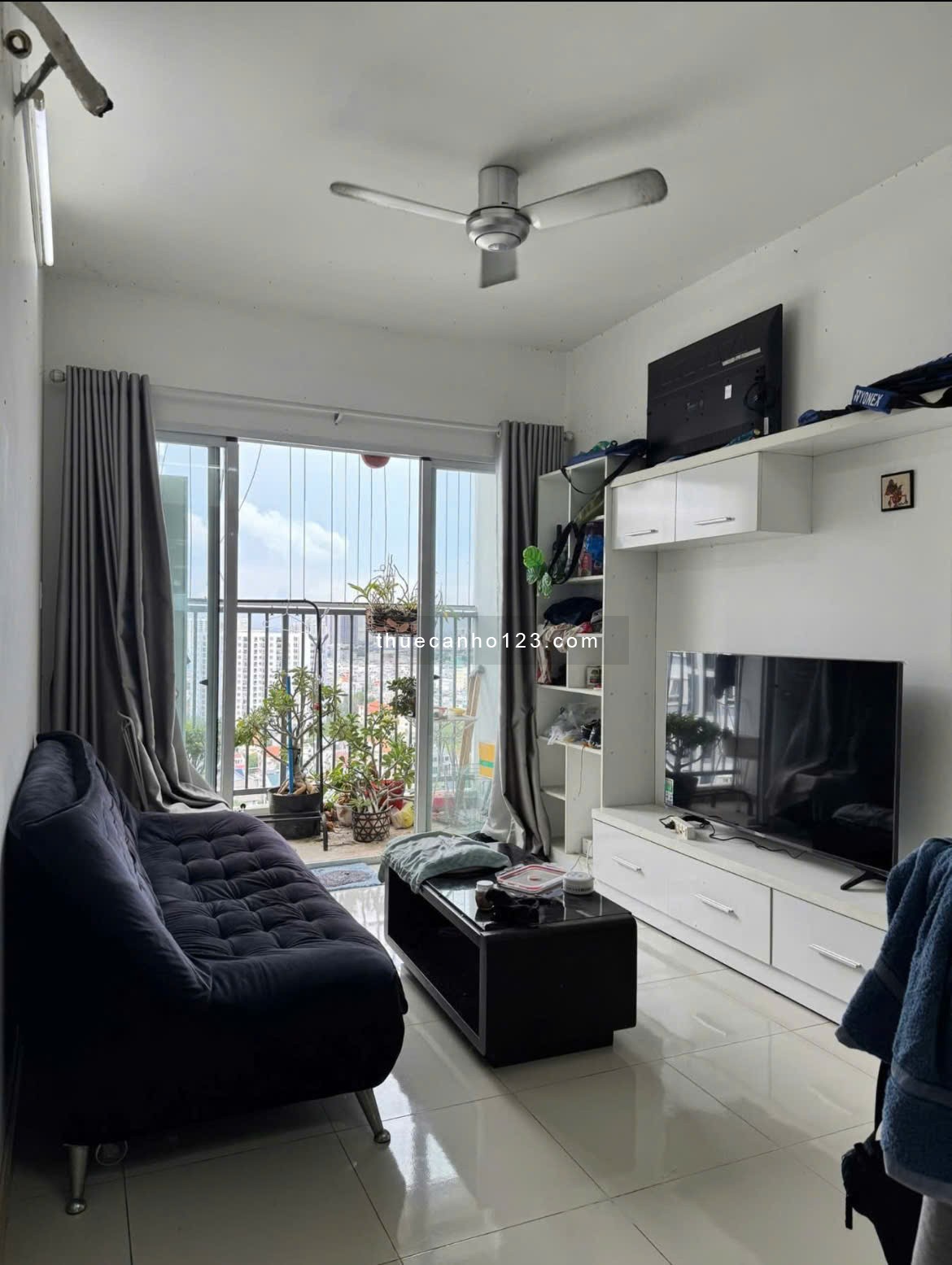 Carillon 1, Hoàng Hoa Thám, P13, TB, 77m2, 2PN, 2WC, Bancong, 13tr/th.