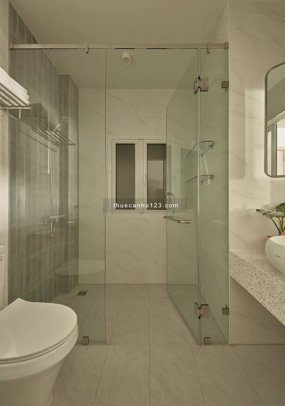 Cho thuê CHDV full nội thất có ban công nằm ở đường Cù Lao Q. Phú Nhuận