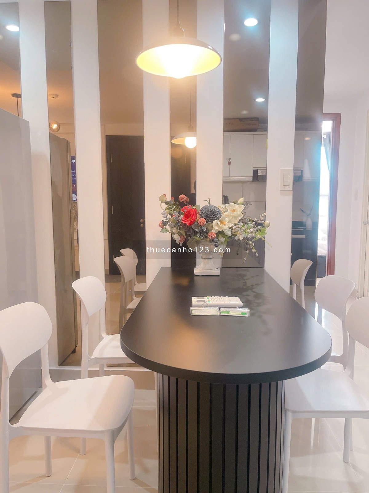 Cho thuê căn hộ tại cao ốc BMC 3PN2WC, DT 90m2, tại Võ Văn Kiệt trung tâm Quận 1