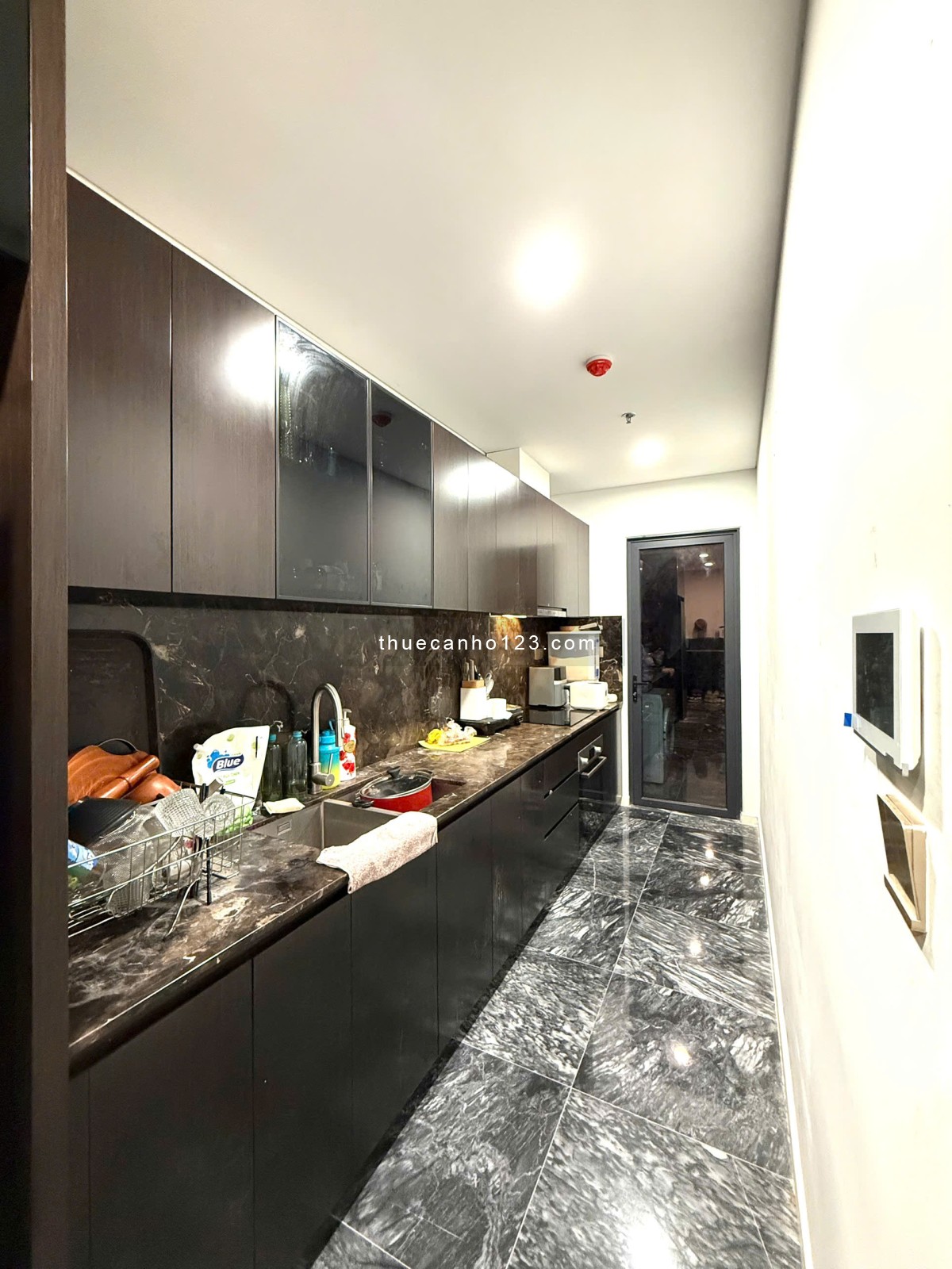 Nhà vừa đẹp Giá vừa hời, 2 Phòng ngủ 76m2, nội thất cao cấp, giá 37 triệu bao phí. tại Lumiere River