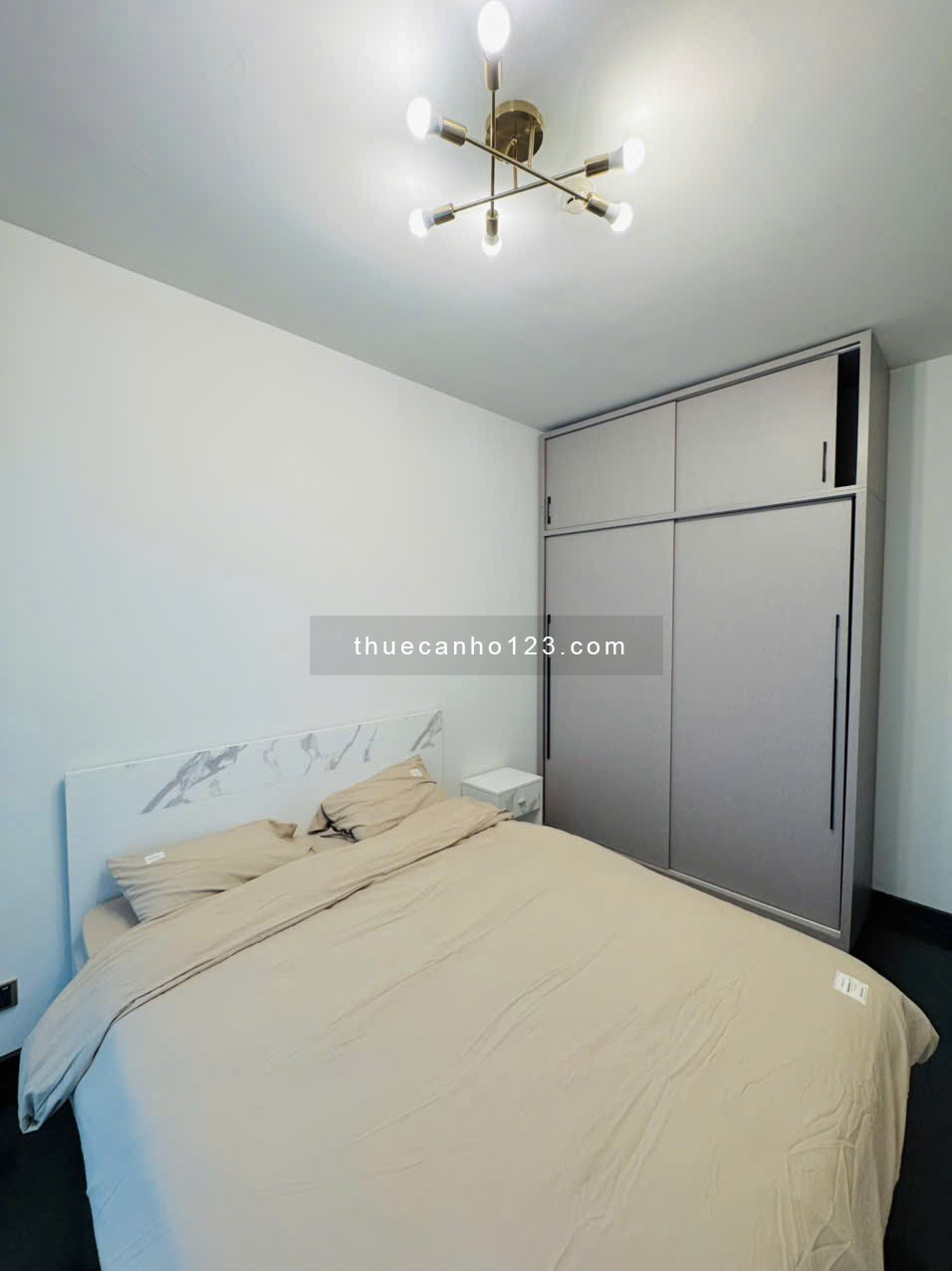 Cực hiếm, 4 phòng ngủ 181m2, nhà đẹp và rộng rãi, Nội thất Hiện đại. Giá 70 triệu,Tại Feliz En Vista