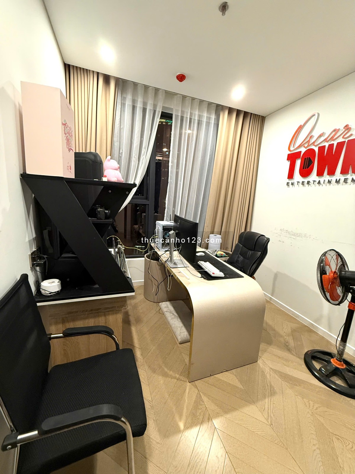 Nhà vừa đẹp Giá vừa hời, 2 Phòng ngủ 76m2, nội thất cao cấp, giá 37 triệu bao phí. tại Lumiere River