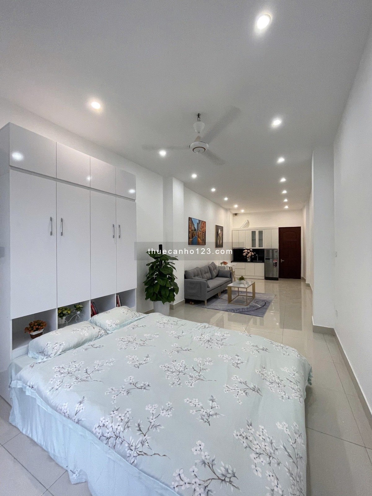 Cho thuê căn hộ studio – 135 Đội Cấn, Ba Đình