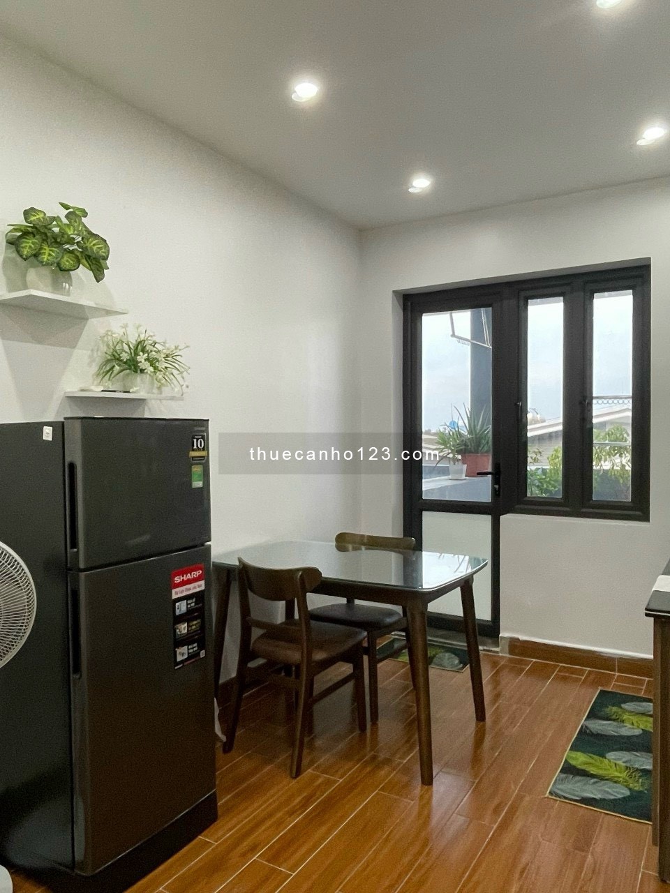 Cho thuê căn hộ 1 ngủ riêng biệt (55m2) Waterfront City.