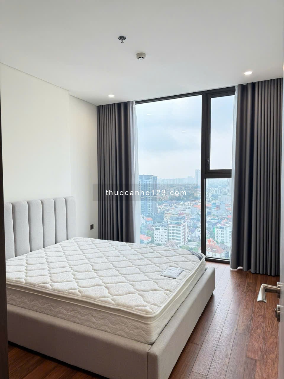 Cho Thuê 1 phòng ngủ 55m², view Thành phố cực chill,Full Nội Thất, Giá 28 Triệu. tại Thảo Điền Green