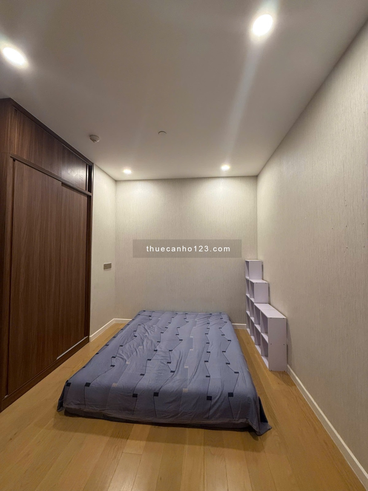 Cho thuê căn hộ Thue Galleria Metropole 4PN – 4WC, có sân vườn rộng, View cầu Ba Son