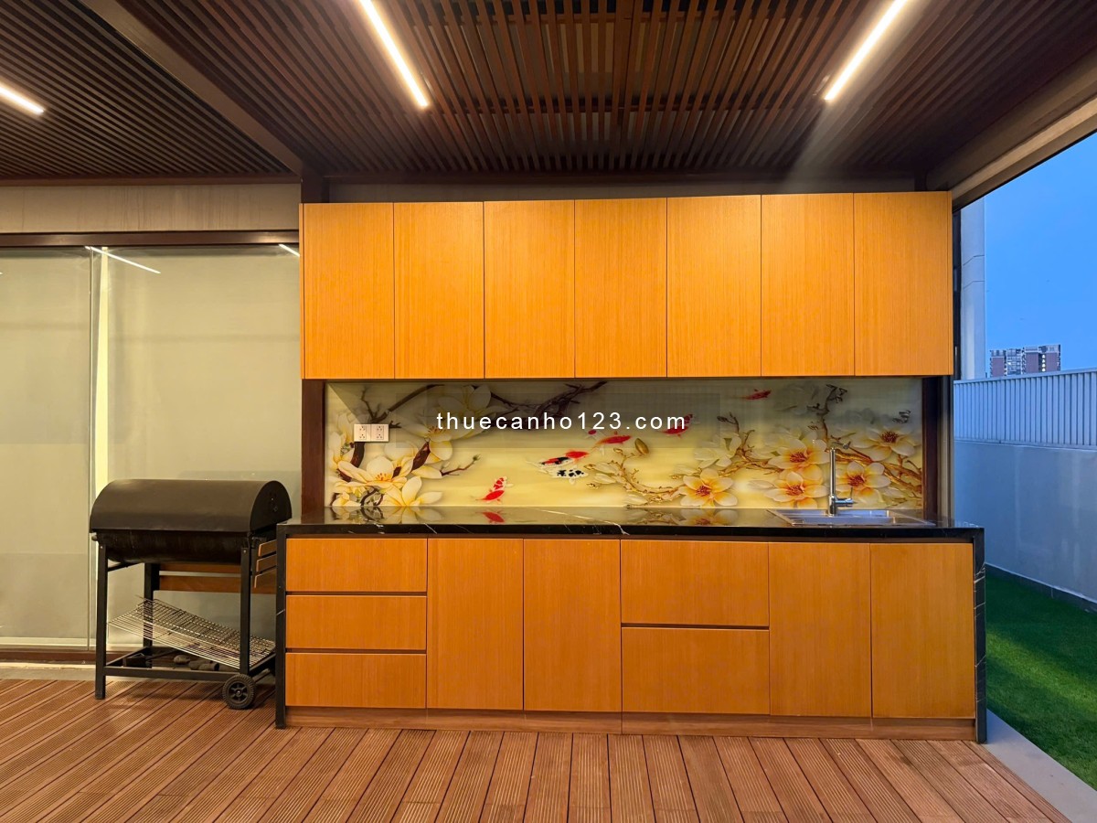 Cho thuê căn hộ Thue Galleria Metropole 4PN – 4WC, có sân vườn rộng, View cầu Ba Son