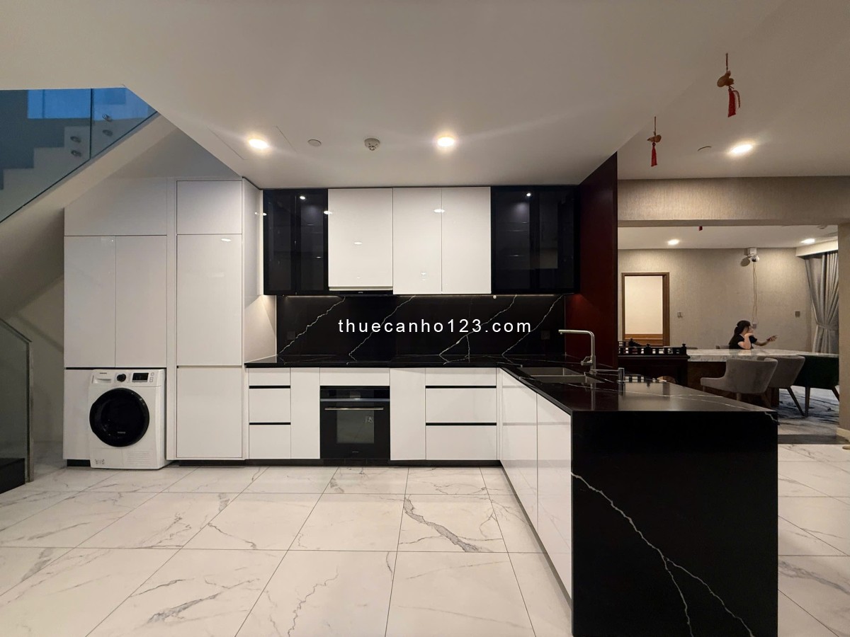 Cho thuê căn hộ Thue Galleria Metropole 4PN – 4WC, có sân vườn rộng, View cầu Ba Son