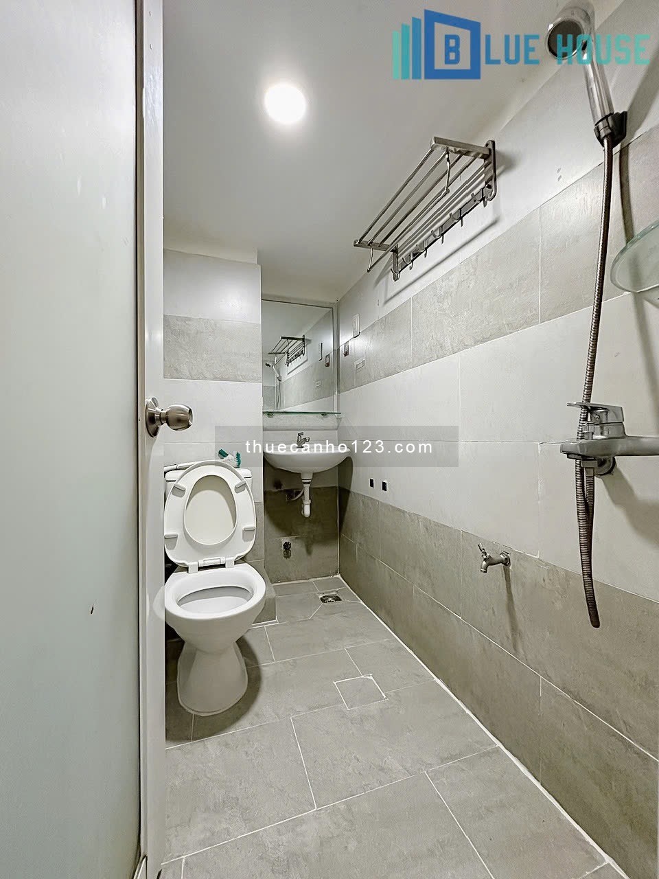 CĂN HỘ GÁC LỬNG BAN CÔNG 45m2 NGAY TÂN BÌNH GẦN K300 ETOWN NHÀ GA T3