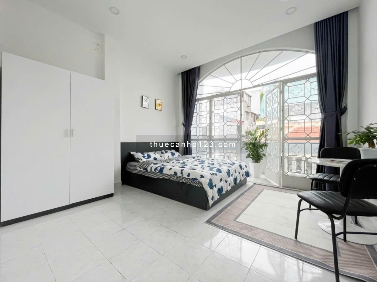 Cho thuê CHDV 40m2 full nội thất có ban công nằm ở Phan Đăng Lưu gần ngã tư Phú Nhuận