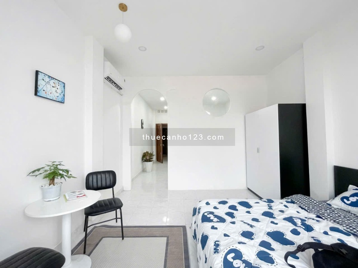 Cho thuê CHDV 40m2 full nội thất có ban công nằm ở Phan Đăng Lưu gần ngã tư Phú Nhuận