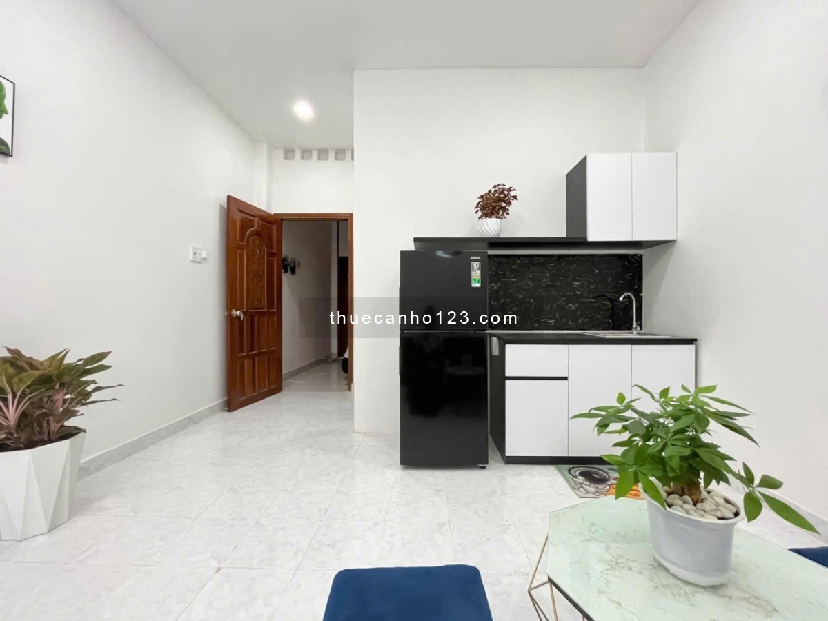 Cho thuê CHDV 40m2 full nội thất có ban công nằm ở Phan Đăng Lưu gần ngã tư Phú Nhuận