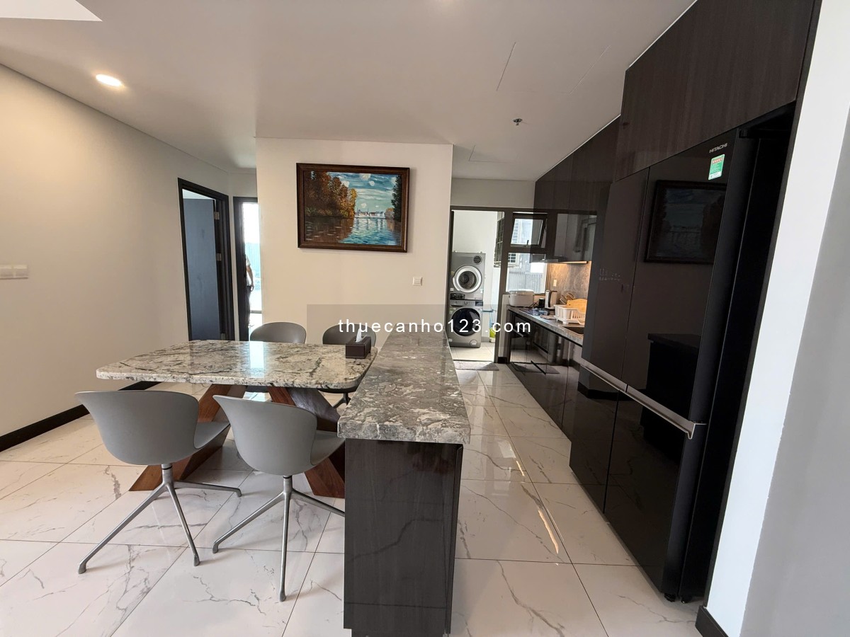 Đẹp như tranh, 2 phòng ngủ 93m2 view trực diện sông. nội thất đầy đủ, giá 35 triệu. tại Empire City