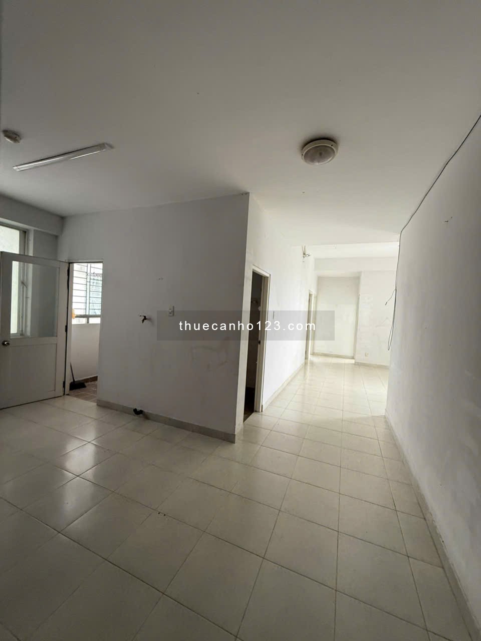 Cho thuê 3pn2wc 87m2 Phú Mỹ Thuận, giá thuê 5.5 triệu. LH: 090 6600 593 (THu)