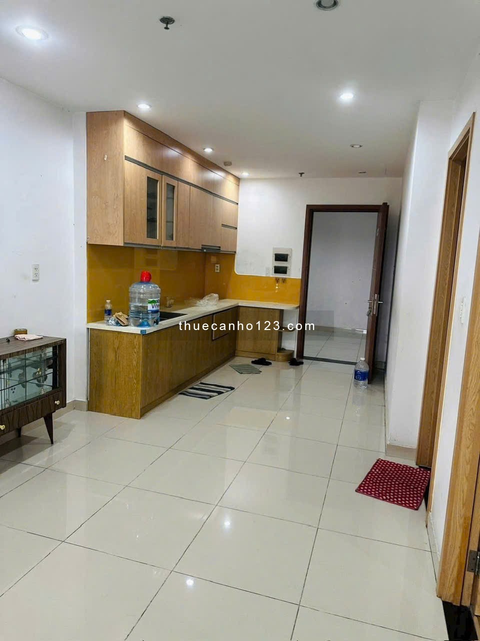 Cho thuê căn 2p C/c Topaz Garden,Tân phú chỉ 9,5tr, có nội thất