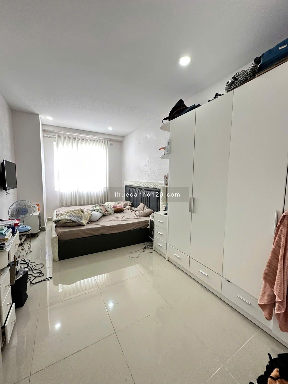 C/c Carillon 2, Trịnh Đình Thảo, TP: 2p ngủ, 2WC, 72m2, 9tr/th