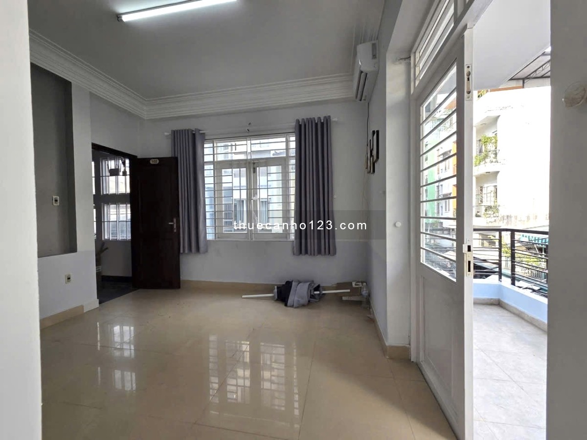 Cho thuê căn hộ 1PN Ban công Q4 gần cầu Ông Lãnh, cầu Calmette, cầu Kênh Tẻ, công viên Khánh Hội