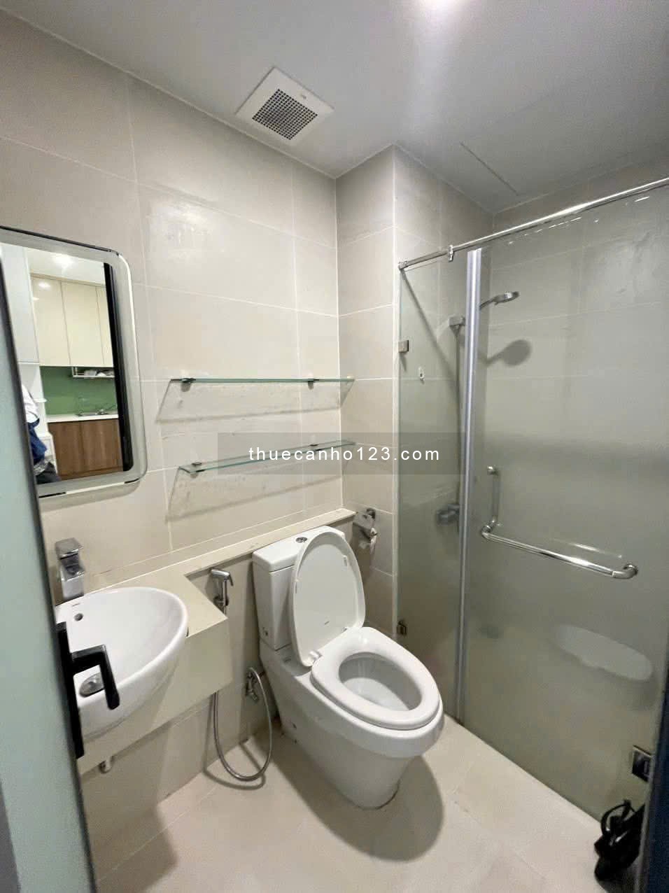 Chung cư Bảy Hiền Tower, Lạc Long Quân, TB: 12tr/th, 3p ngủ, nhà mới, 94m2