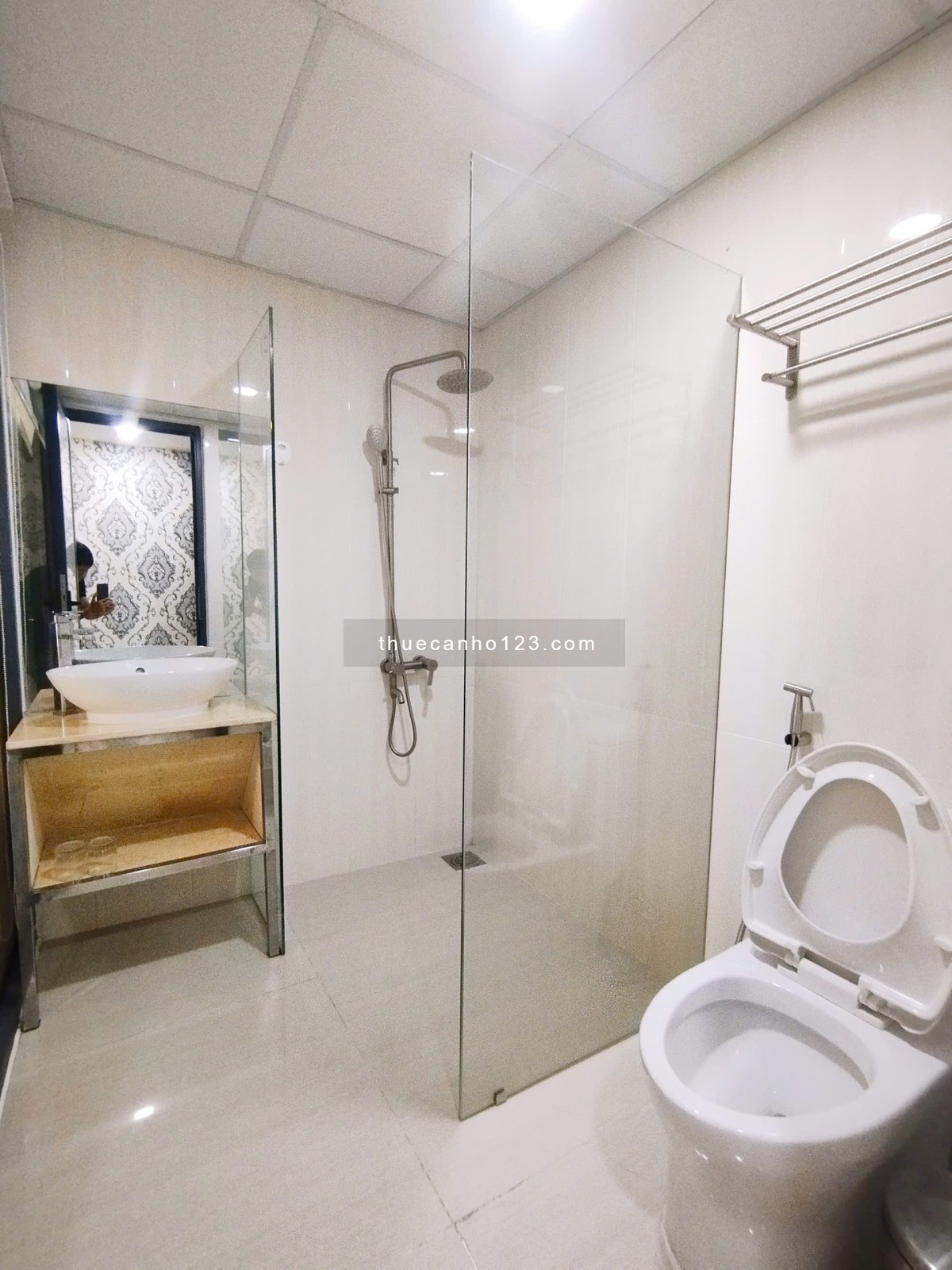 Cho thuê phòng view đẹp tầng cao giá rẻ TTTP Nha Trang