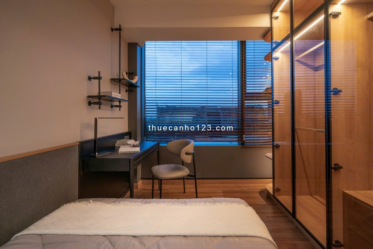 Cực hiếm, duplex 3PN 120m2 và 40m2 sân vườn, nội thất Sang trọng, giá 90 triệu. tại Opera Thủ Thiêm