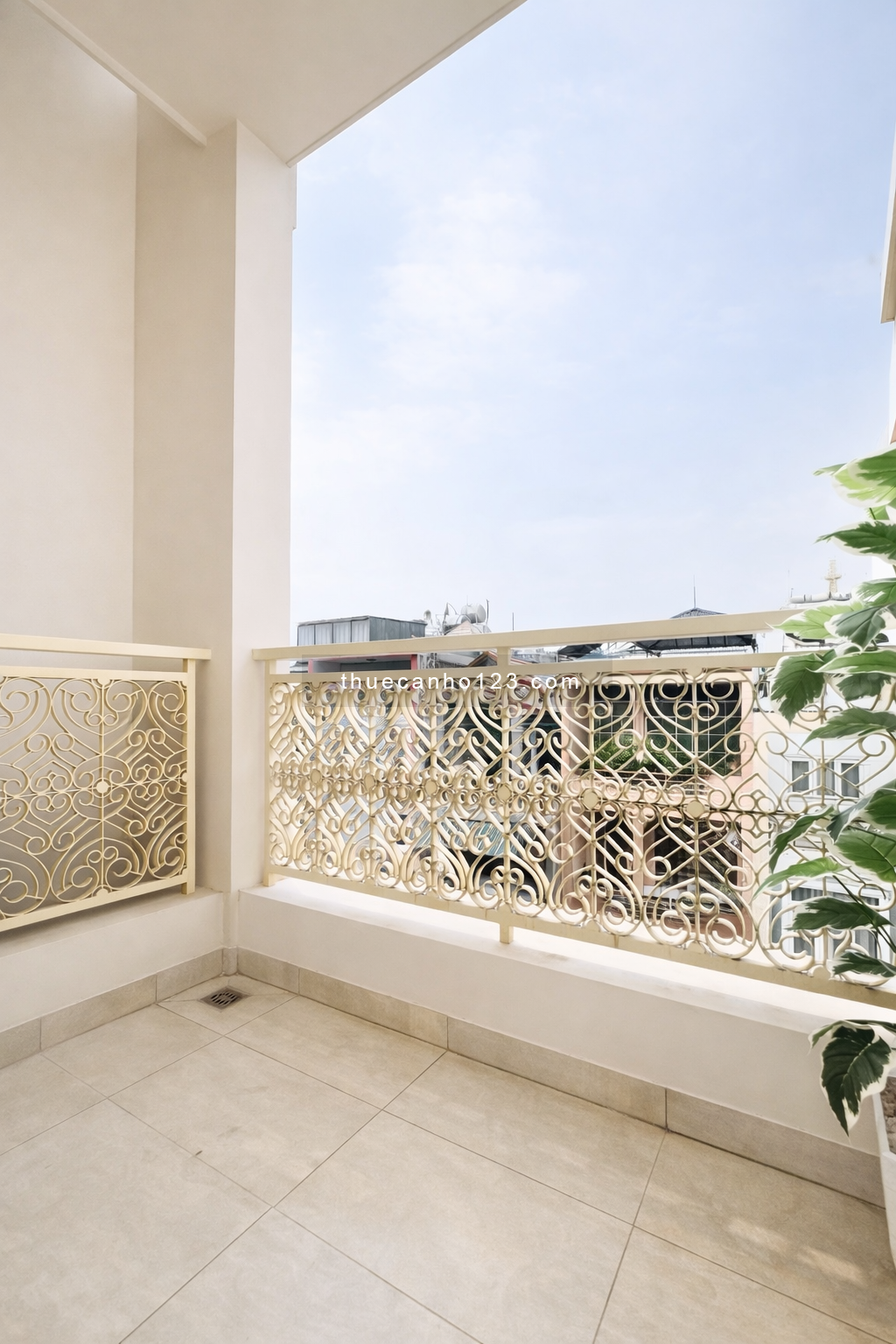 Cho thuê căn hộ 1PN Tân Bình có ban công, gần Ga T3, Lăng Cha Cả, Etown, vào ở ngay